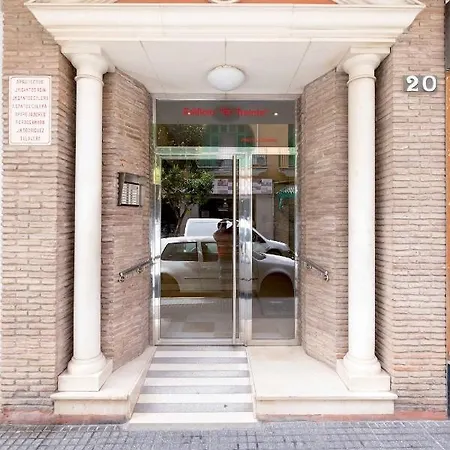 Bhost - La Maestranza Apartment Malaga Exterior photo