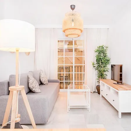 Bhost - La Maestranza Apartment Malaga Exterior photo